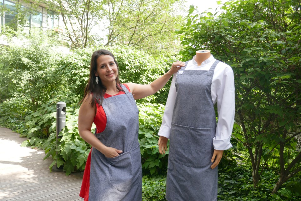 Elis signe un tablier et une veste de cuisine en textile 100 % recyclé